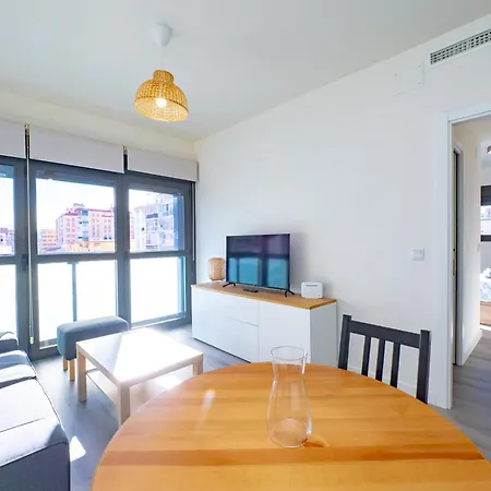 Cubo's La Union Pool Optional Parking Apartment Malaga