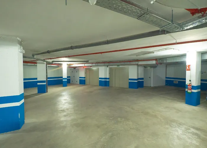 Cubo's La Union Pool Optional Parking