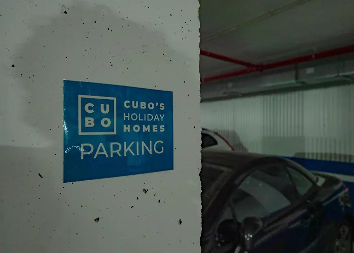Cubo's La Union Pool Optional Parking